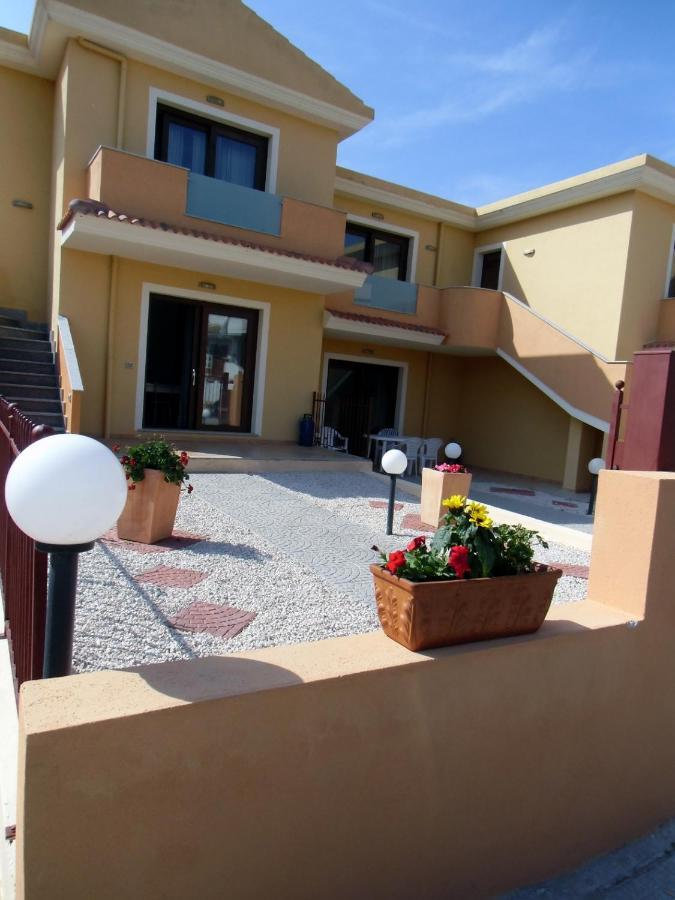 Residence Ibiscus Castelsardo Bagian luar foto
